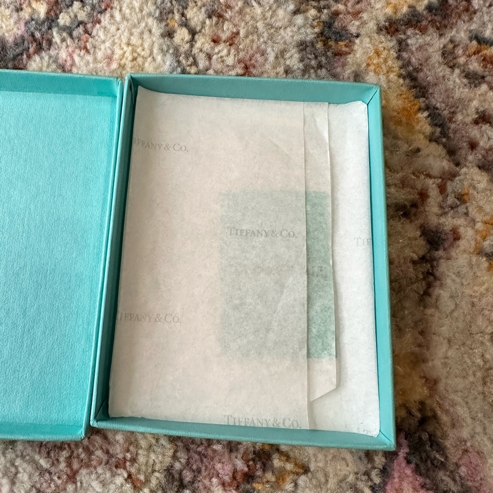 TIFFANY & Co. LEATHER ENVELOPE with box & tissue paperđź’ŽAuthentic - Picture 10 of 14